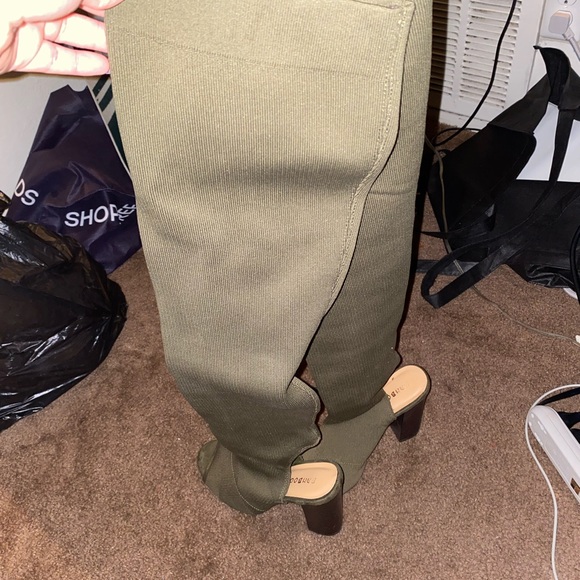 Long heels with fabric leg - Picture 4 of 4